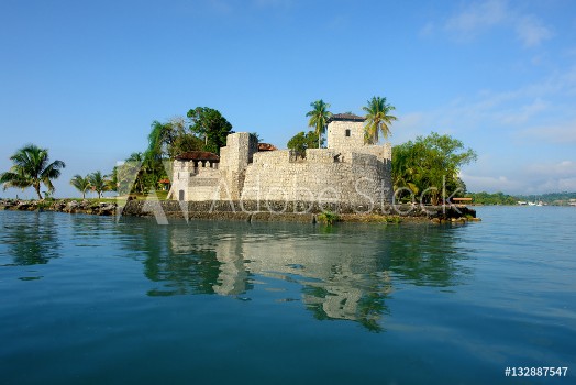 Picture of Spanish colonial fort the Castillo de San Felipe de Lara on Rio Dulce in Guatemalan city Livingstone